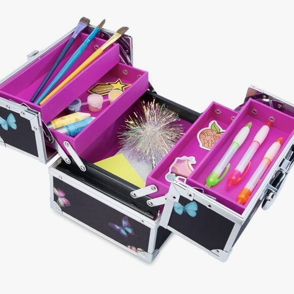 Caboodles Adored Traincase Cosmetic Organizer - Picture 4 of 8